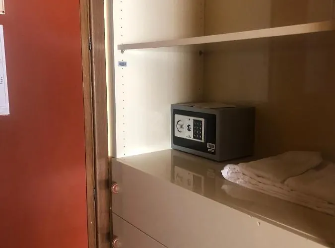 Casa Dell'ospite Hotel 2*