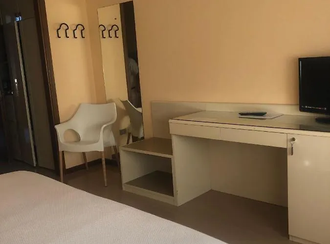 Hotel Casa Dell'ospite Brescia